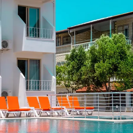 Azalia Garden Otel 4*